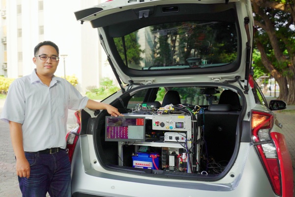 「超進化之智能電子避震系統」,已完成實車搭載與功能測試。(圖/逢甲大學提供)