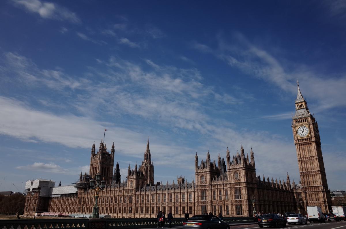 英國脫歐問題將經濟陷入衰退