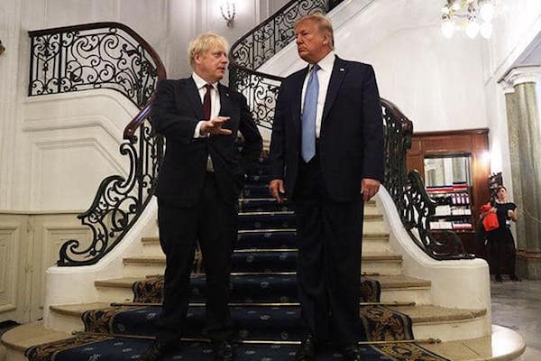 英首相強生臉書照片