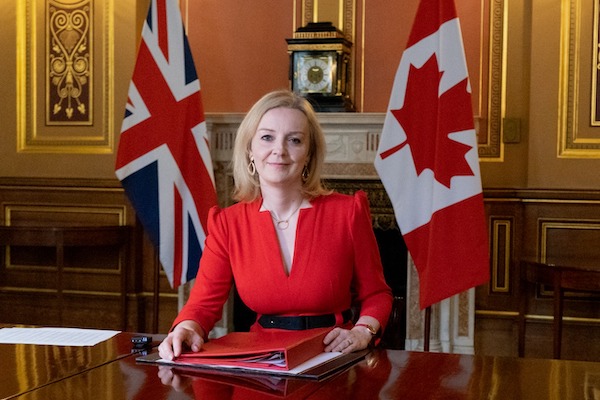 英外相特拉斯臉書