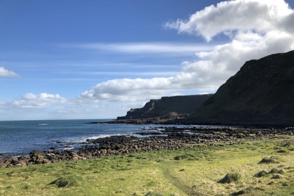 愛爾蘭墨黑斷崖