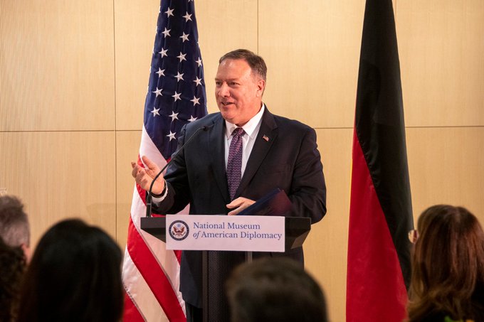 美國務卿蓬佩奧/國務院臉書