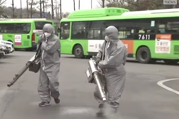 防冠狀病毒感染韓國薰蒸數百輛公共汽車/網路截圖