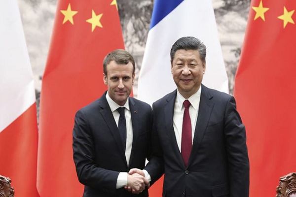 3月24日中國國家主席習近平出訪歐洲,與法國總統馬克宏見面。/圖:Emmanuel Macron推特