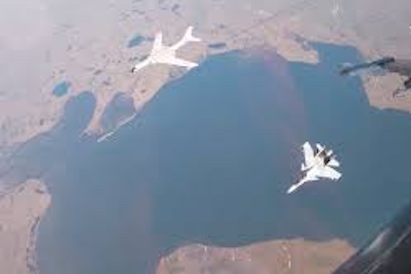 中俄軍機聯合巡航,東亞緊張局勢升溫/網路圖片