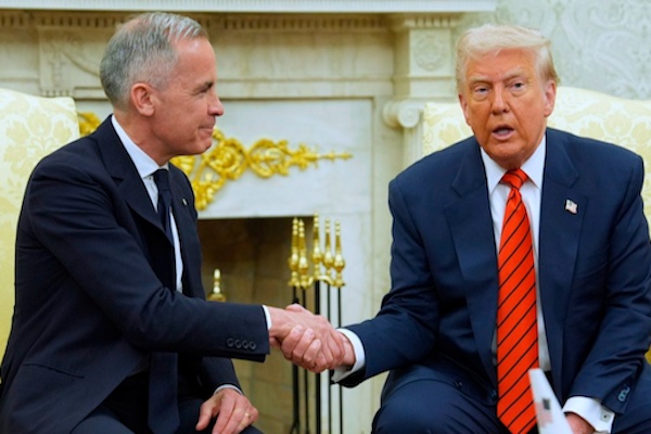 去年5月川普在白宮接待來訪的卡尼/網路圖片