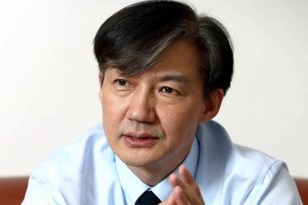 曹國臉書照片