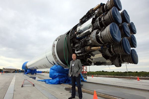 Space X執行長馬斯克準備在2019年起發射4425顆衛星,以提供高速網路服務。(圖/百度百科)