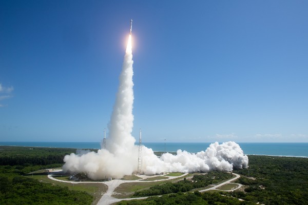 波音「星際飛機」6月初在佛羅里達州升空,展開首次的載人上太空的任務。(圖片擷取自NASA平台X)