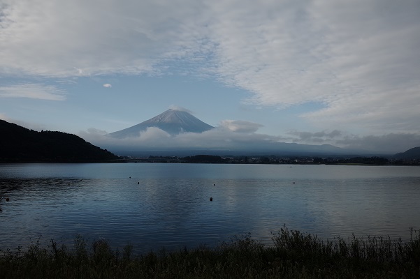 凌晨的富山山與河口湖