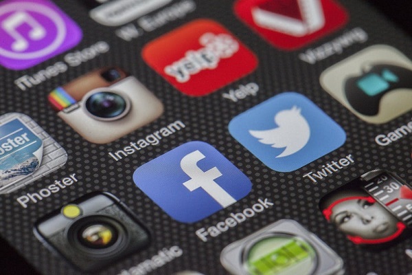 Facebook及Instagram的訊息點對點加密計畫將延至2023年才推出/網路圖片