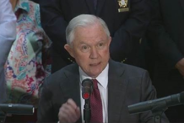 美國司法部長塞辛斯(Jeff Sessions)/擷取自FB影片
